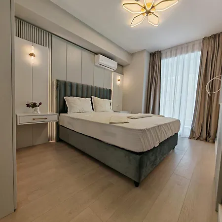 Apartments In Solid House Perla- La Malul Marii Apartment Mamaia