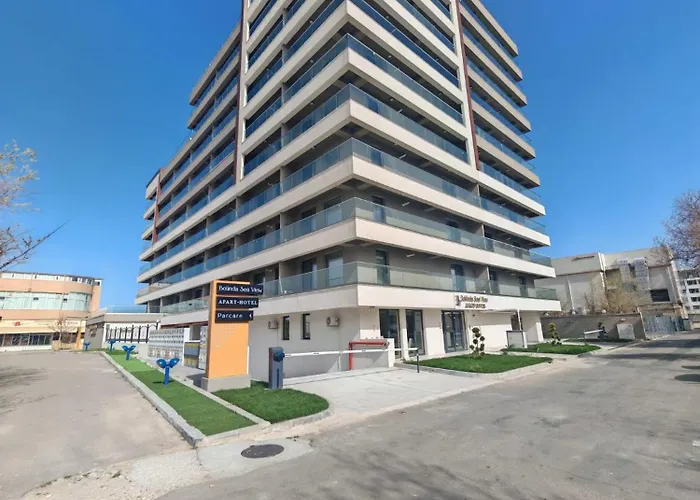 Apartments In Solid House Perla- La Malul Marii *